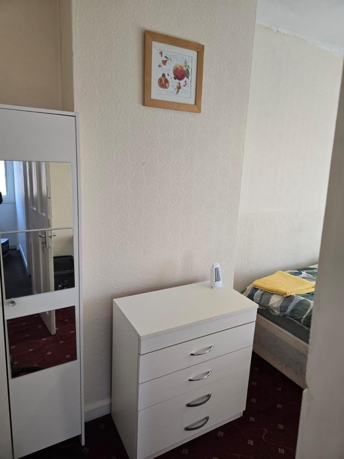 Privatunterkunft Nicely Furnished London